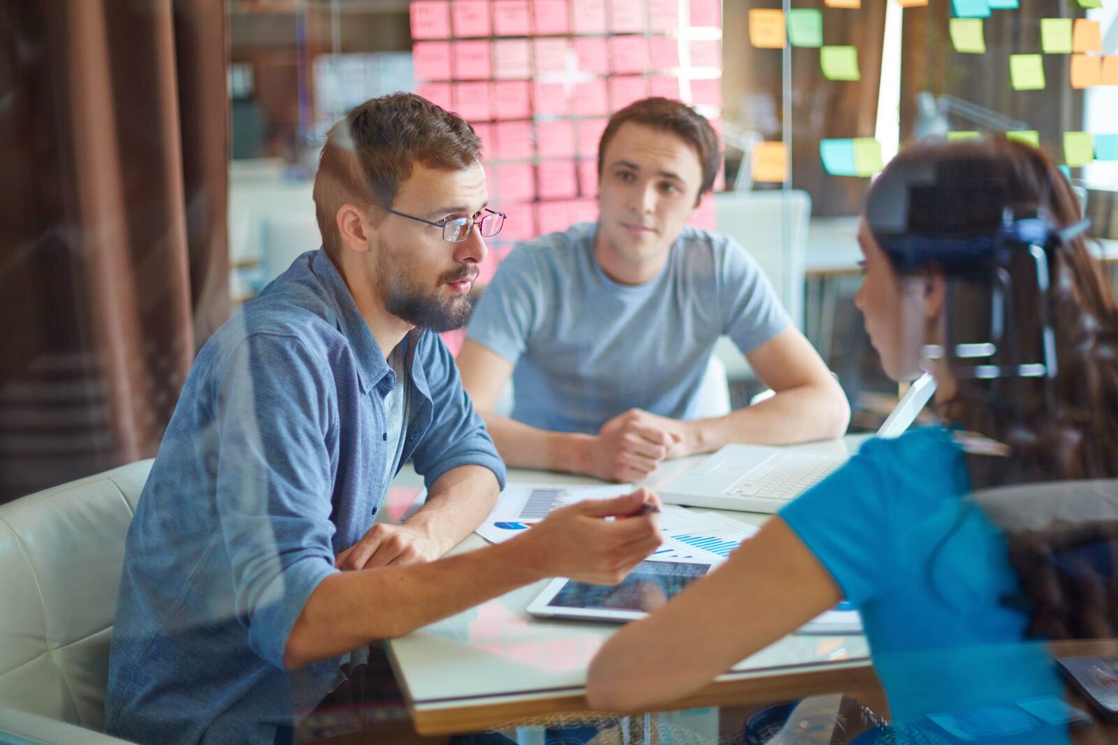 Equipo CIDIF colaborando en un proyecto de innovación